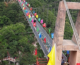 廣東玻璃吊橋